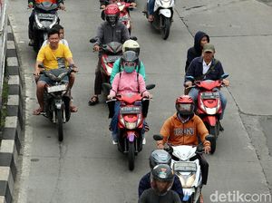 Cegah Corona, Seberapa Penting Penumpang Ojol Bawa Helm Sendiri?