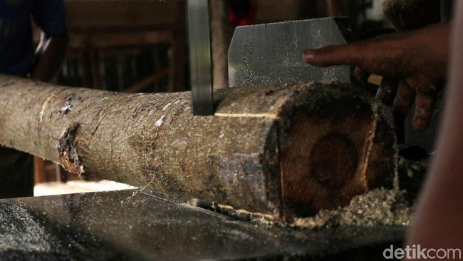 Aneka Bisnis Kayu yang Bikin Tajir Melintir