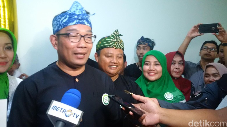Dapat Nomor Urut 1, Ridwan Kamil-Uu: Ini Doa Pendukung Dapat Nomor Urut 1, Ridwan Kamil-Uu: Ini Doa Pendukung