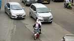 Miris, Para Pelajar Ini Nekat Naik Motor Tanpa Helm