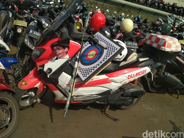 Motor Kiwil dengan gambar wajahnya. Foto: Hanif Hawari Motor Kiwil dengan gambar wajahnya. Foto: Hanif Hawari