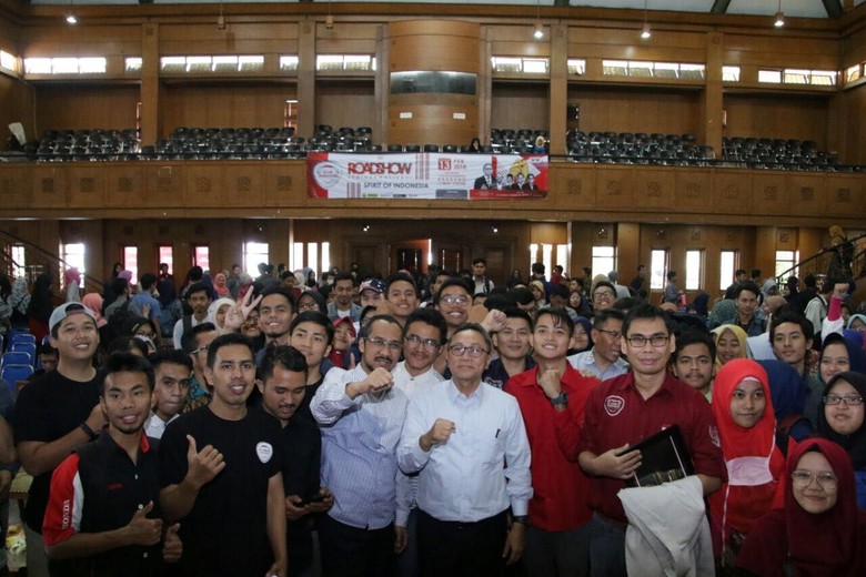Ketua MPR & Abraham Samad cs Deklarasikan Gerakan Kami Indonesia Ketua MPR & Abraham Samad cs Deklarasikan Gerakan Kami Indonesia