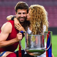 Pada 2015, Shakira dikabarkan jadi korban pemerasan oleh seseorang yang mengaku memiliki video yang memperlihatkan dirinya dan Gerard Pique berhubungan seks. Menurut situs Diario Vasco, pelakunya adalah mantan karyawan Shakira yang memintanya sejumlah yang sebagai syarat jika ia tidak ingin video itu tersebar. Foto: David Ramos/Getty Images