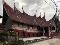 5 Rumah Adat di Indonesia dan Makna Filosofis di Baliknya