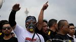 Demo Tolak Permenhub, Aliando Saling Dorong dengan Polisi
