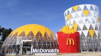 Wow! Di Gangneung Olympic Park Ada Gerai McDonald's Berbentuk Happy Meal 