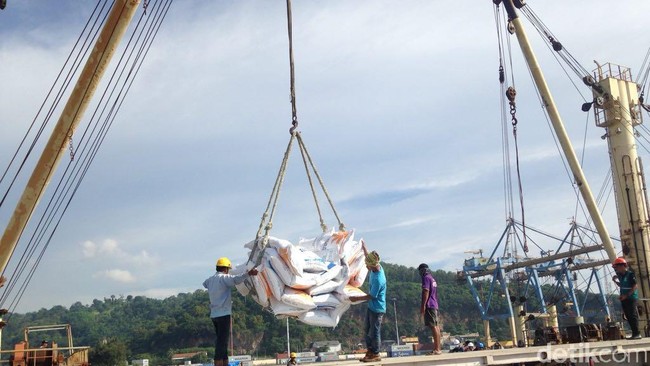Impor Beras dan Sengkarut Data Bermasalah