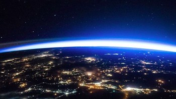 ISS dibagi menjadi dua seksi yaitu  Russian Orbital Segment (ROS) dan United States Orbital Segment (USOS). Namun astronot dari berbagai negara bisa masuk ke keduanya. Foto: Instagram