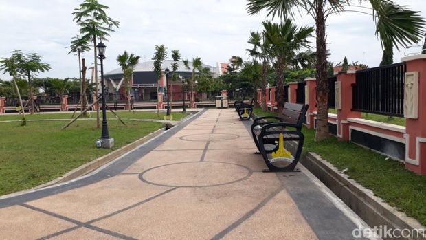 Taman Jam Agung di Pasuruan/