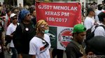 Demo Tolak Permenhub, Aliando Saling Dorong dengan Polisi