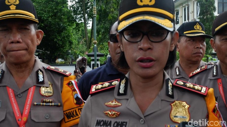 Terlapor Soal Video PDIP&PKI Siap Membantai Umat Islam Seorang ASN Terlapor Soal Video PDIP&PKI Siap Membantai Umat Islam Seorang ASN