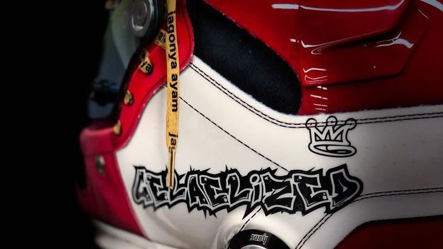 Helm Merah-Putih Sean di Musim 2018