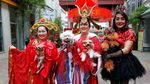 Anjing-anjing Lucu Bersolek Jelang Imlek di Filipina
