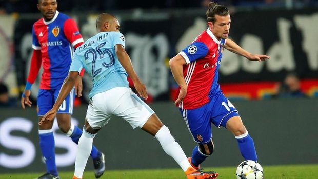 Basel cenderung bermain bertahan guna menghindari kebobolan banyak dari City.