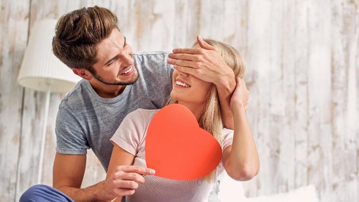 Pentingnya Berfantasi Agar Bercinta Lebih Menggairahkan