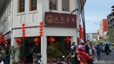 Foto: Tempat Minum Teh Bernuansa Zaman Old di Ibukota