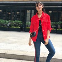 Kecantikan Kareena menjadi sorotan netizen karena tak kalah cantik dengan artis Bollywood. Foto: Instagram