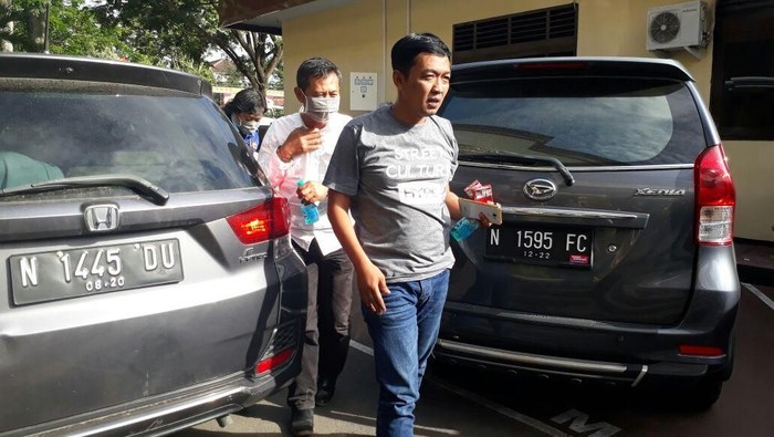 Tim Saber Pungli OTT Seorang Kepala Desa di Malang