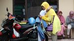 Kisah Ojek Cinta Suharti untuk Anaknya yang Spesial