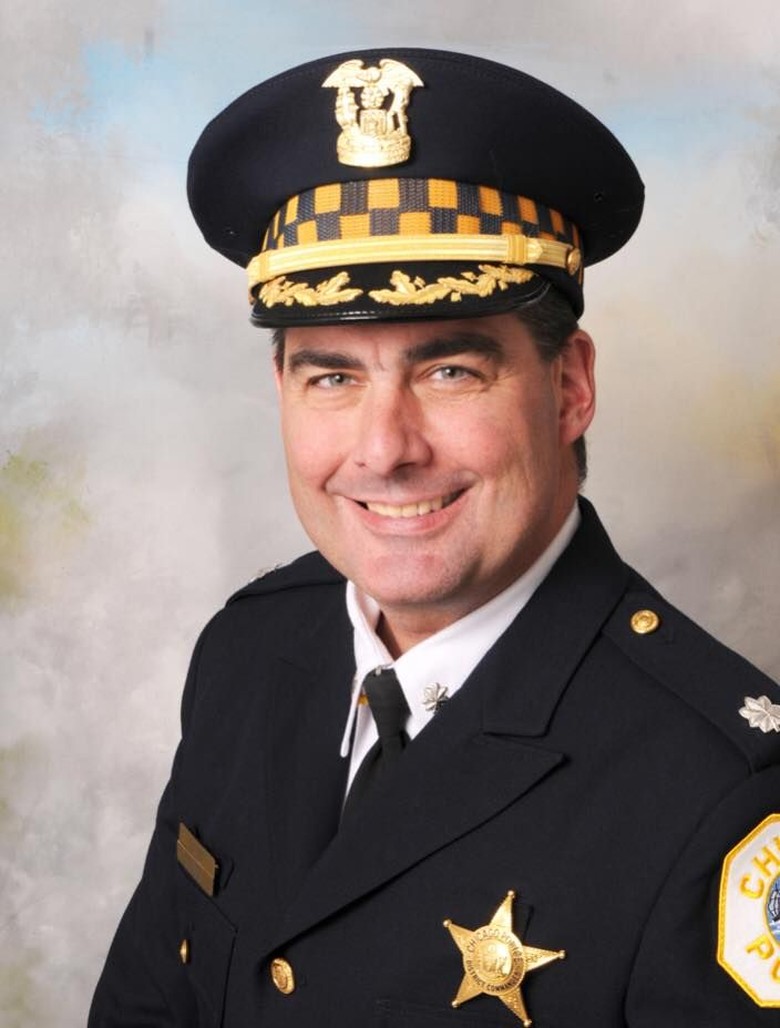 Dor! Perwira Tinggi Kepolisian AS Tewas Ditembak di Chicago Dor! Perwira Tinggi Kepolisian AS Tewas Ditembak di Chicago