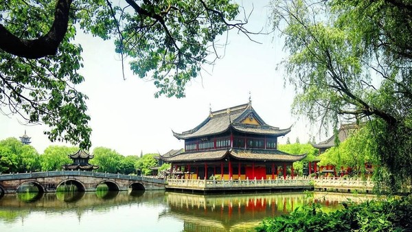 Foto: Ada banyak hal yang bisa traveler nikmati di sana. Yang paling menarik adalah dua kelenteng populer yaitu Buddhist Quanfu Temple dan Taoist Chengxu Temple. (clara_ontheroad/Instagram) Foto: Ada banyak hal yang bisa traveler nikmati di sana. Yang paling menarik adalah dua kelenteng populer yaitu Buddhist Quanfu Temple dan Taoist Chengxu Temple. (clara_ontheroad/Instagram)