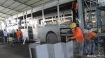 Melihat Bus TransJakarta Dirakit di Kudus
