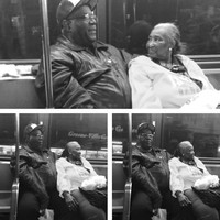 Dunia seperti milik berdua ketika sedang bersama masih dirasakan oleh pasangan tua ini. Relationship Goals! Foto: ist