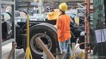 Melihat Bus TransJakarta Dirakit di Kudus