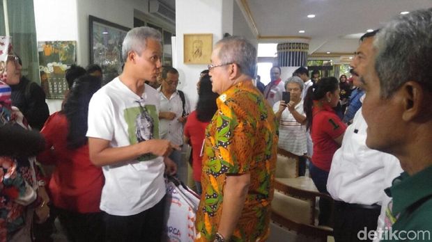 Ganjar Pamitan Pindah Rumah dan Minta Maaf Pada Warga