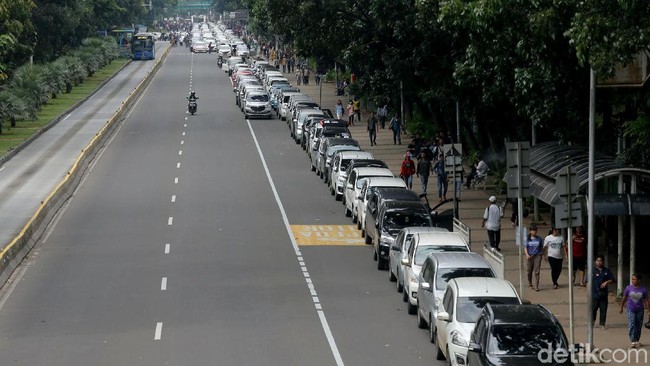 Taksi Online Dilarang Tambah Sopir Baru