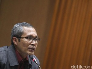 KPK Bela Deputi soal Bertemu TGB: Yang Dilarang Itu Ketemu Tersangka