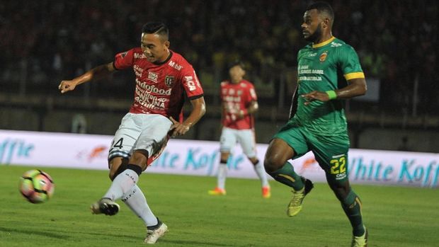 Bali United tertinggal 0-2 di babak pertama final Piala Presiden 2018.