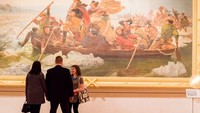 Tentunya dalam tur ini, tak ada wisatawan lain karena tur dimulai saat museum tutup (Museum Hack)