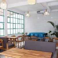 Ladies, Kamu Wajib Datang ke Kafe Bernuansa Pastel yang Cozy Ini