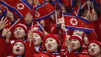 Sementara itu, kehadiran cheerleader Korea Utara yang dijuluki tentara kecantikan juga sukses mencuri perhatian dunia saat olimpiade musim dingin 2018. (Foto: Reuters)