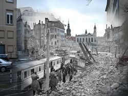 Potret Kontras Kehancuran Perang Dunia dan Kondisi Sekarang