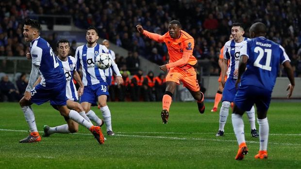 Giorginio Wijnaldum memberikan kontribusinya untuk gol pertama Liverpool yang dicetak Sadio Mane.