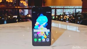 Unboxing Advan G2, Ponsel Lokal Berdesain iPhone