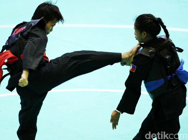 Nirmalasari Hempaskan Pesilat Filipina