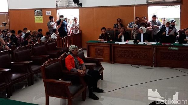 Aman Abdurrahaman Didakwa Pengaruhi Orang untuk Aksi Bom Thamrin