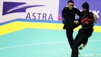 Pesilat Indonesia tersebut menang telak dengan skor 5-0.