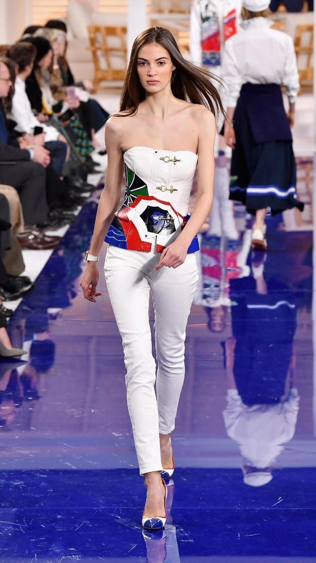 Fashion show Ralph Lauren untuk musim semi 2018 di New York Fashion Week, New York City, Senin 12/2/2018. (Photo by Slaven Vlasic/Getty Images)