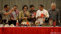 Minuman beralkohol yang dimusnahkan sebanyak 142.519 botol.
