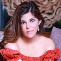 Selain itu Dita Soedarjo juga pernah terjun untuk membantu anak di yayasan sosial Lets Share dengan menanggung biaya pendidikannya. Foto: Instagram