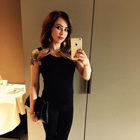 Carrie kerap memamerkan tubuh seksinya di Instagram. Carrie bangga dengan tubuh seksi nan atletisnya.  Foto: dok. Instagram