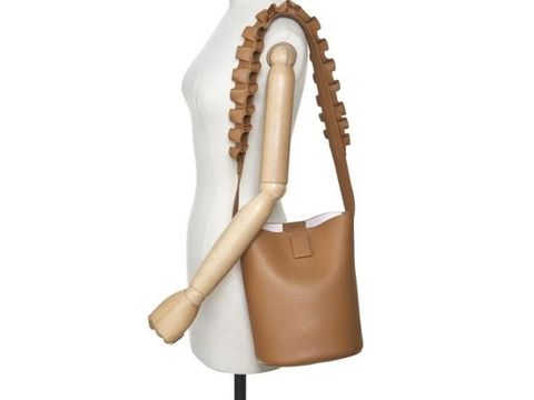 Cari Inspirasi Model Tas? Ini 5 Opsinya yang Tren Pasca Dipakai Artis Korea