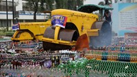 Untuk ponsel ilegal sepanjang 2017-2018 terdiri dari 1.208 kasus atau sekitar 20.545 unit, dengan perkiraan nilai barang lebih dari Rp 59,6 miliar dan potensi kerugian negara lebih dari Rp 10,3 miliar.