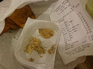 Waduh! Pembeli Temukan 12 Buah Isi Strapler Dalam Kentang yang Dibeli dari Restoran
