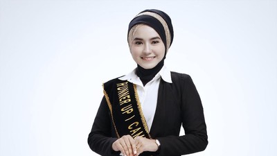 Foto:  Manisnya Dosen Berhijab Asal Kediri yang Bikin Betah di Kelasnya