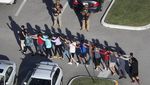 Foto: Mengerikan! 17 Orang Tewas Ditembak di Sekolah Florida